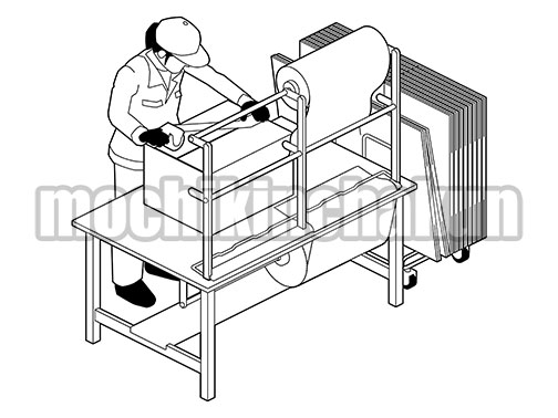 梱包台で箱詰め作業A（線画のみ）
